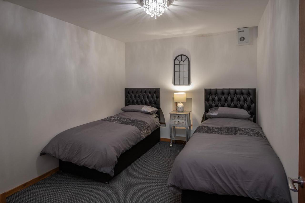 Elegant Church Conversion Close To Blackpool Tower Exterior photo